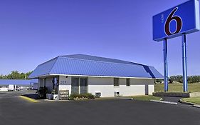 Motel 6 Sullivan Mo